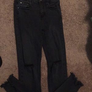 black knee ripped jeans